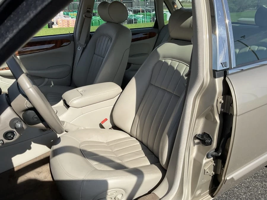 1998 Jaguar X308 XJ - Image 5 of 11