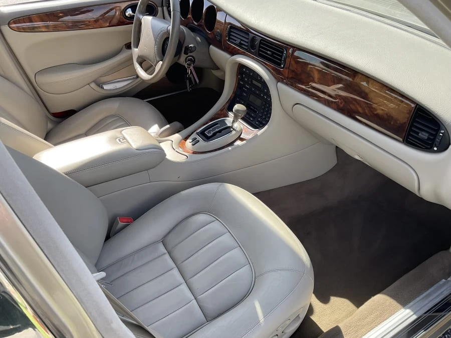 1998 Jaguar X308 XJ - Image 7 of 11