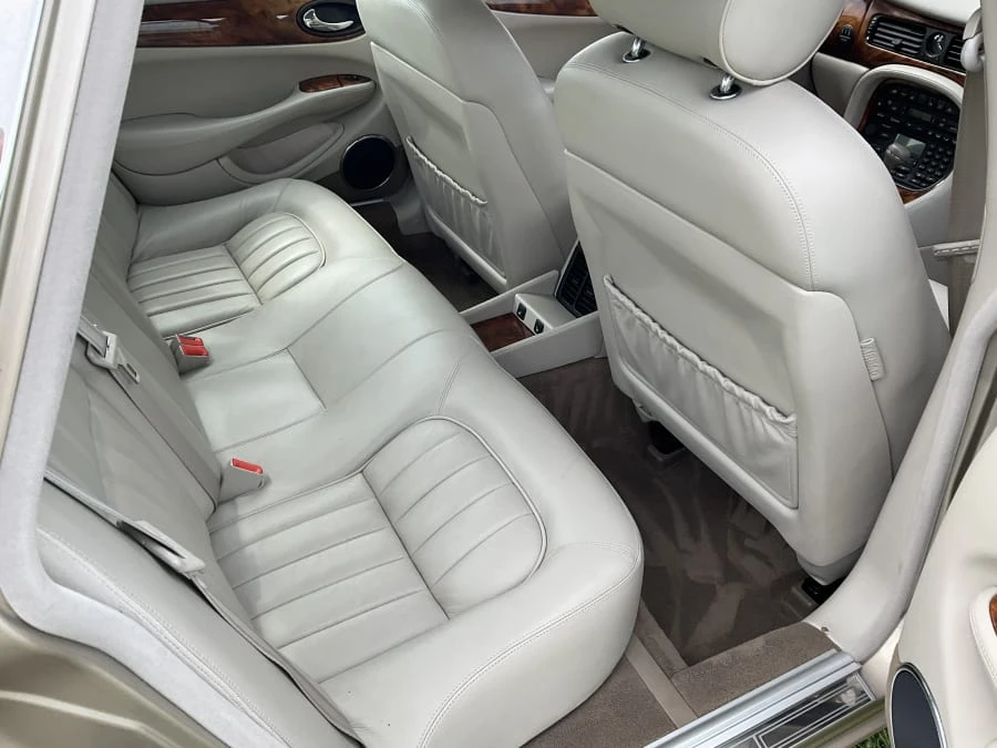 1998 Jaguar X308 XJ - Image 6 of 11