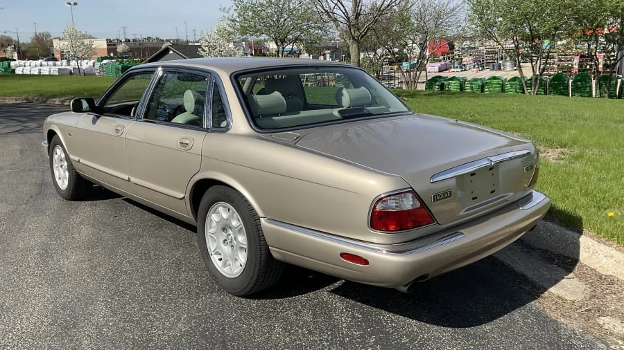 1998 Jaguar X308 XJ - Image 3 of 11