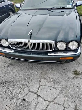 1998 Jaguar XJ8 Vandam Plaz