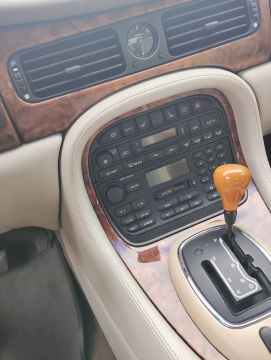 1998 Jaguar X308 XJ - Image 13 of 20