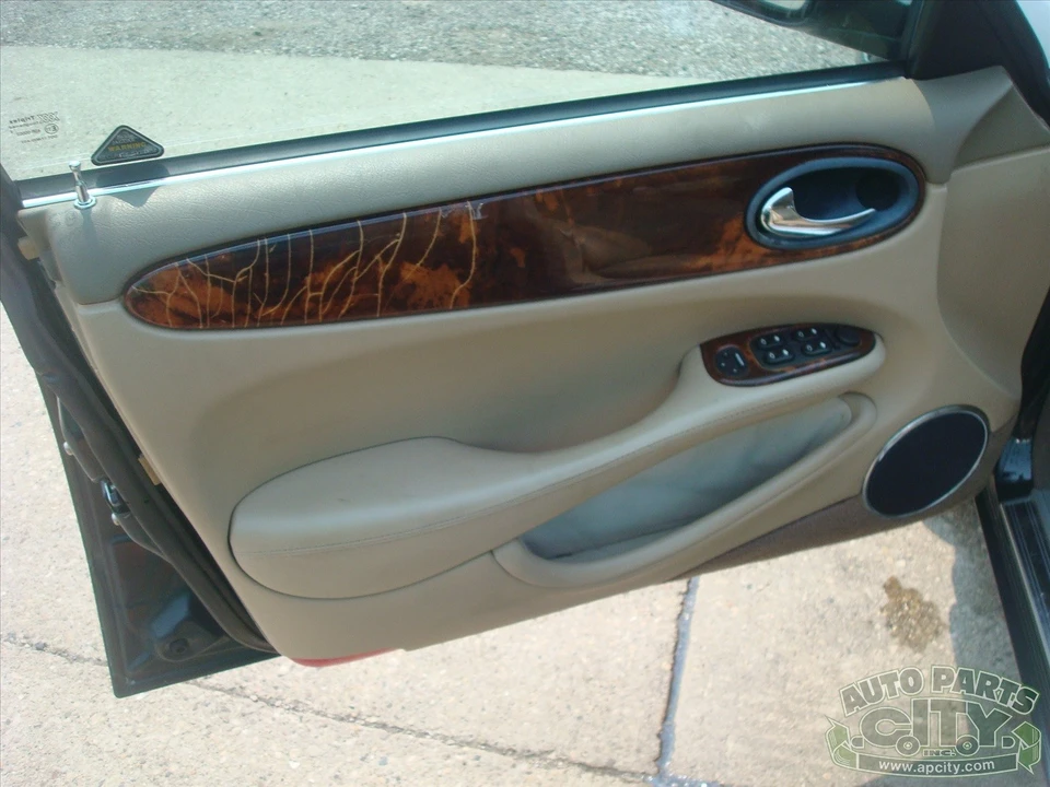 1998 Jaguar X308 XJ - Image 31 of 31