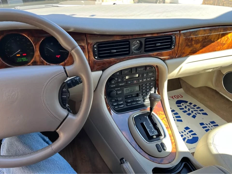 1998 Jaguar X308 XJ - Image 6 of 8