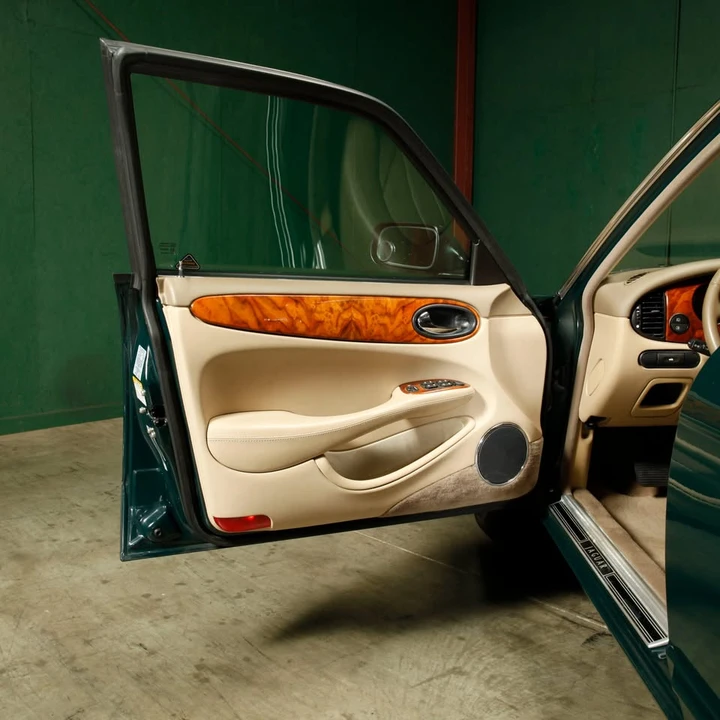 1998 Jaguar X308 XJ - Image 8 of 19