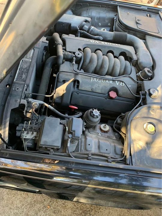 1998 Jaguar X308 XJR - Image 10 of 10