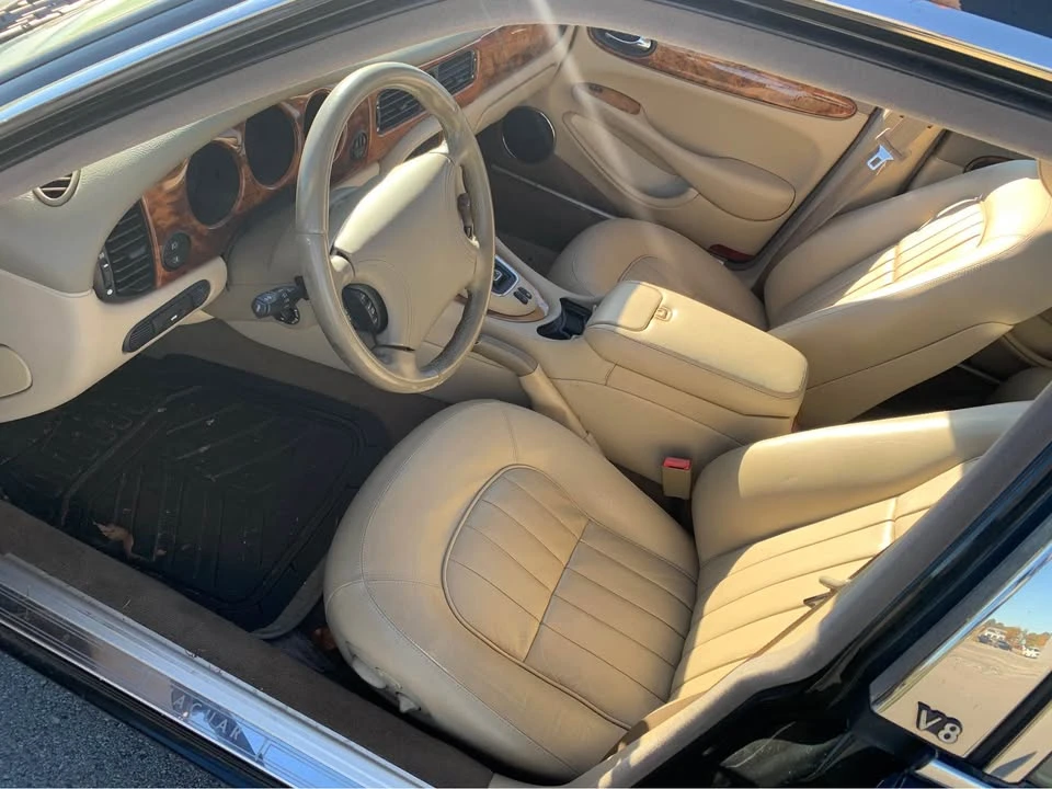 1998 Jaguar X308 XJR - Image 5 of 10