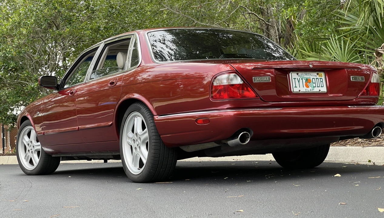 1998 Jaguar X308 XJR - Image 29 of 31