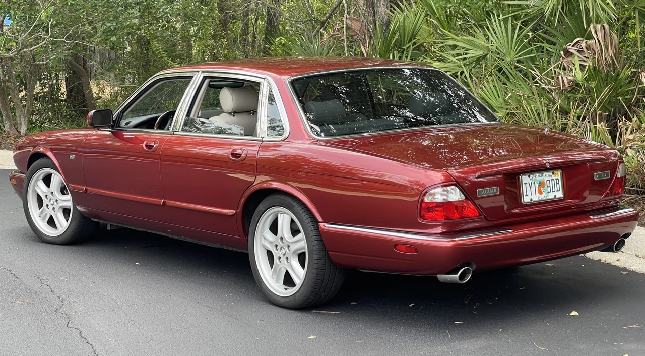 1998 Jaguar X308 XJR - Image 28 of 31