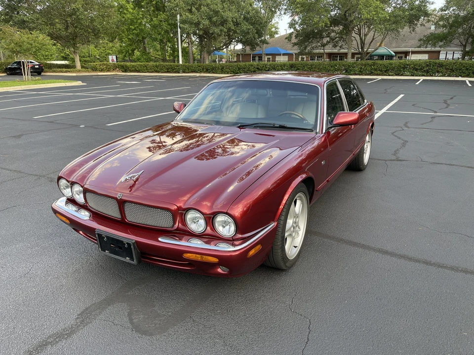 1998 Jaguar X308 XJR - Image 2 of 31