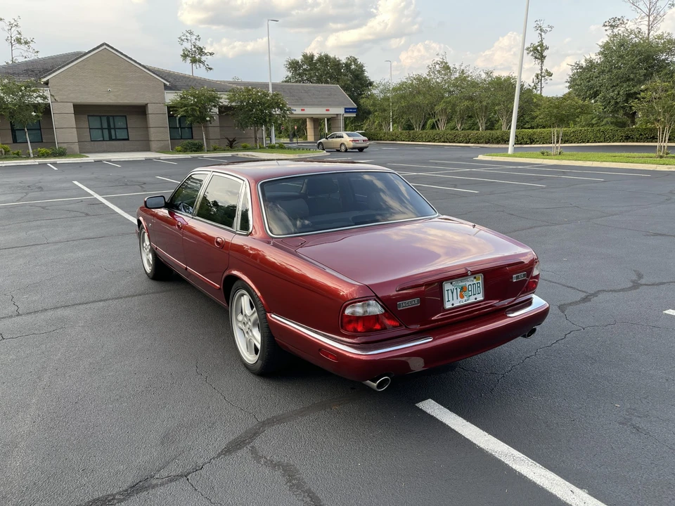 1998 Jaguar X308 XJR - Image 11 of 31