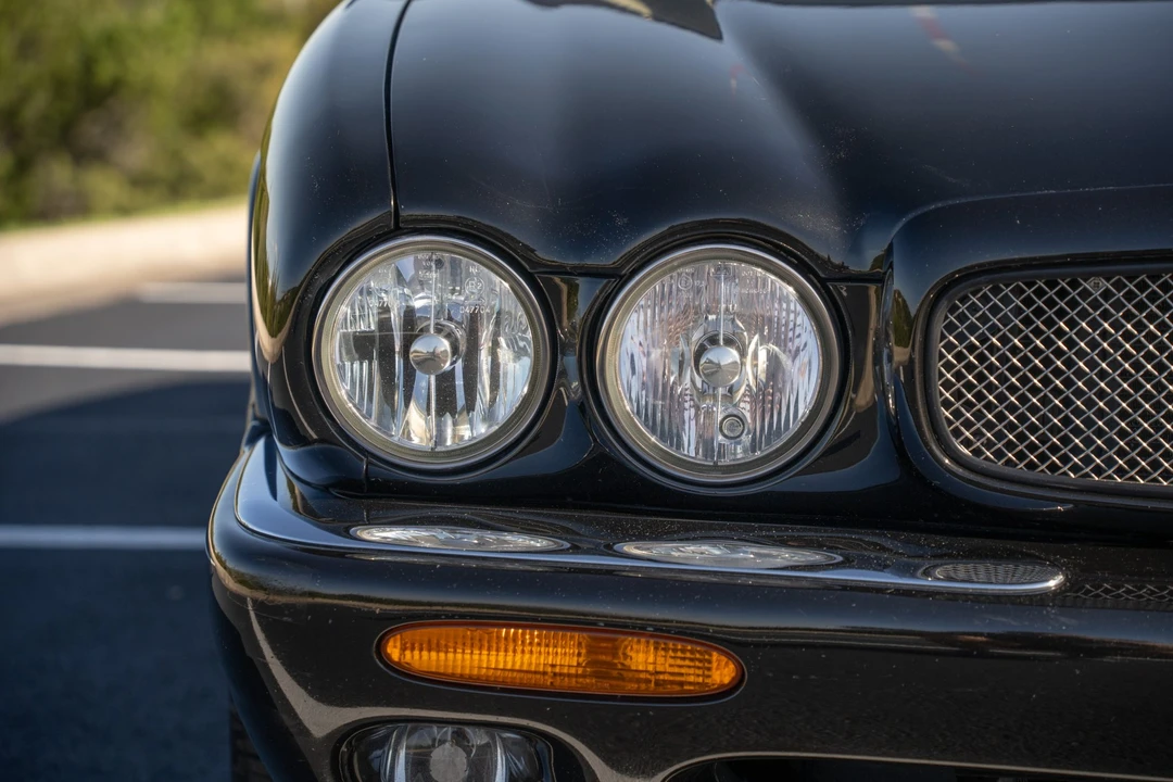 1998 Jaguar X308 XJR - Image 12 of 31