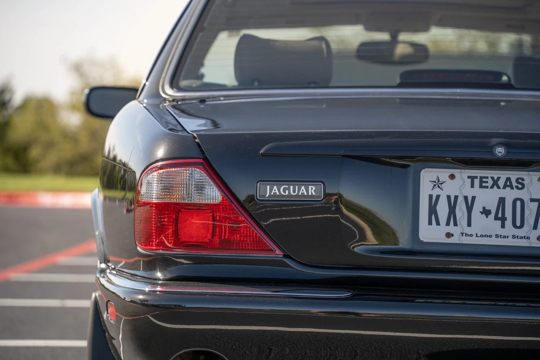 1998 Jaguar X308 XJR - Image 16 of 31