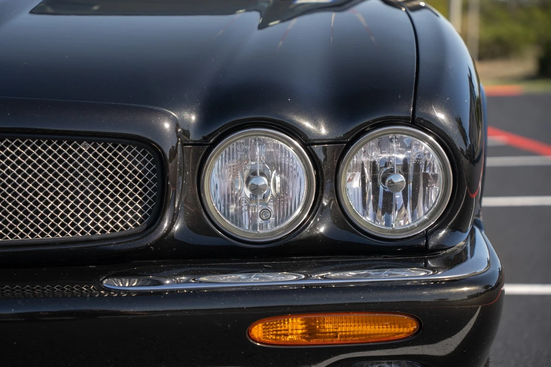 1998 Jaguar X308 XJR - Image 13 of 31