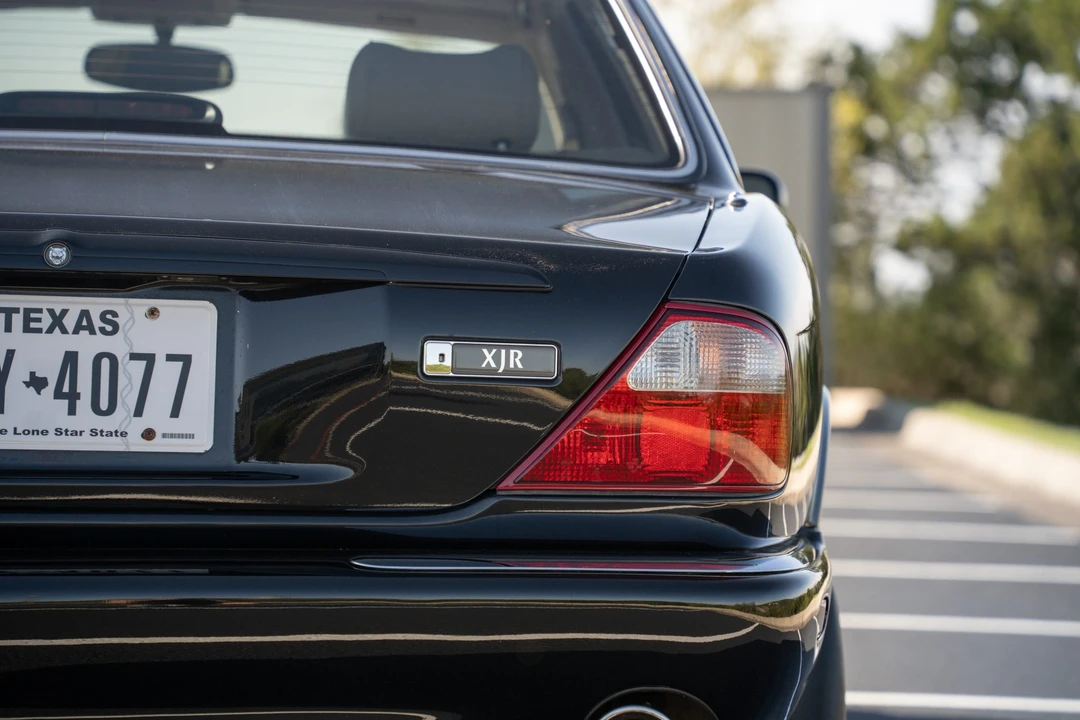 1998 Jaguar X308 XJR - Image 18 of 31