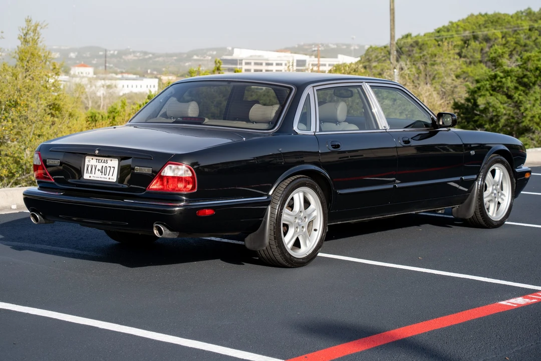1998 Jaguar X308 XJR - Image 7 of 31