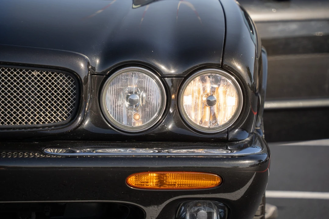 1998 Jaguar X308 XJR - Image 15 of 31
