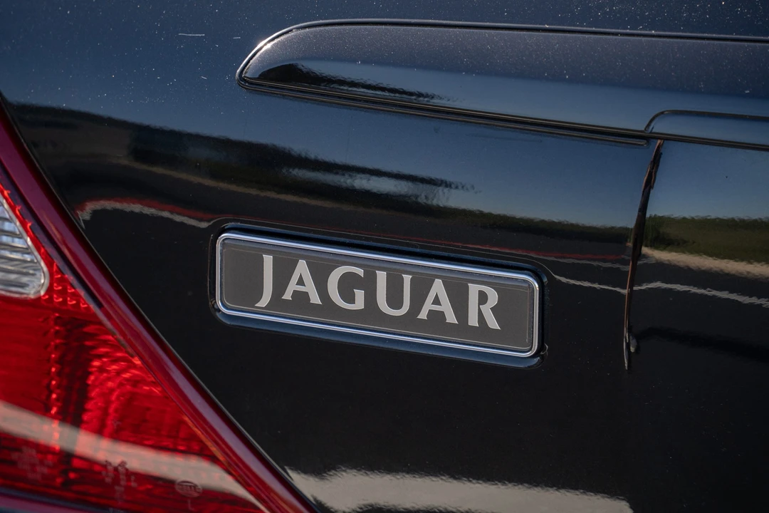 1998 Jaguar X308 XJR - Image 31 of 31