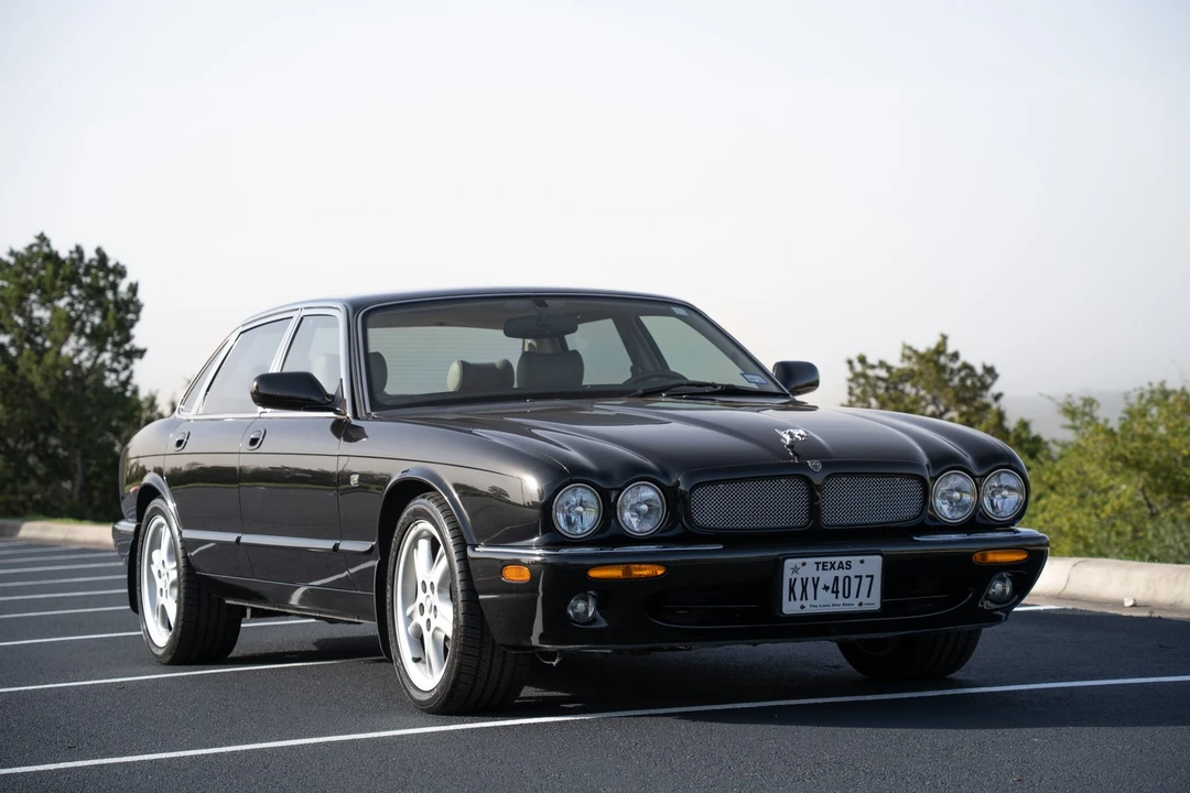 1998 Jaguar X308 XJR - Image 10 of 31