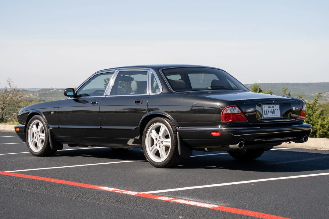 1998 Jaguar X308 XJR - Image 5 of 31