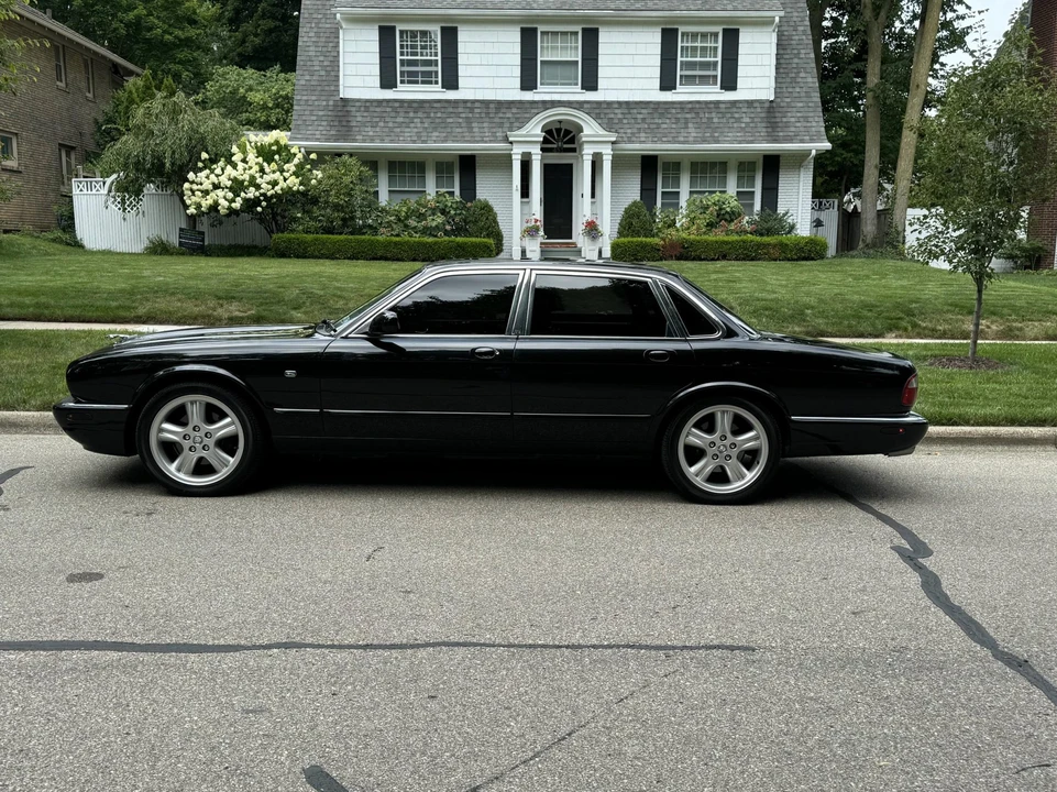1998 Jaguar X308 XJR - Image 8 of 31