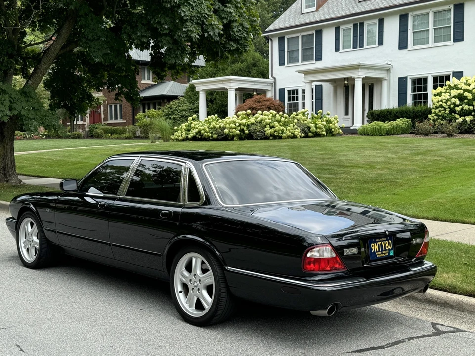 1998 Jaguar X308 XJR - Image 11 of 31