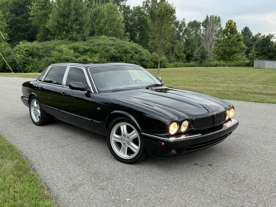 1998 Jaguar X308 XJR - Image 19 of 31