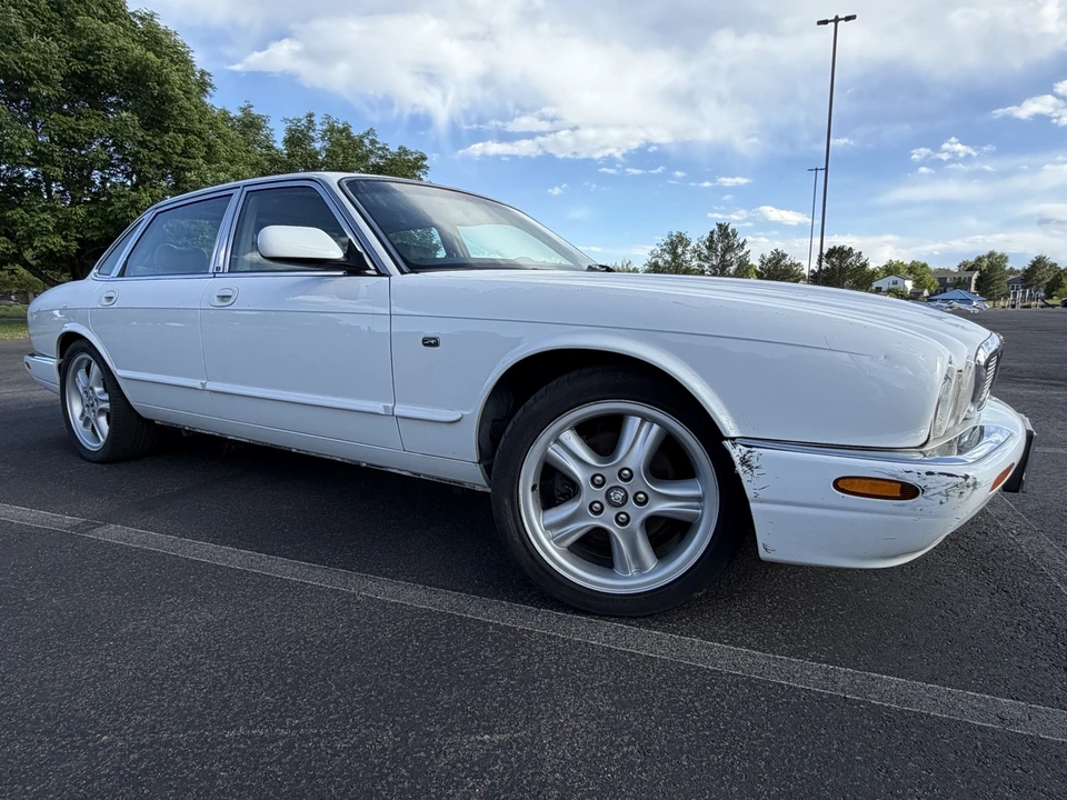 1998 Jaguar X308 XJR - Image 5 of 31