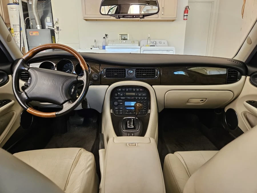 1998 Jaguar X308 XJR - Image 16 of 22