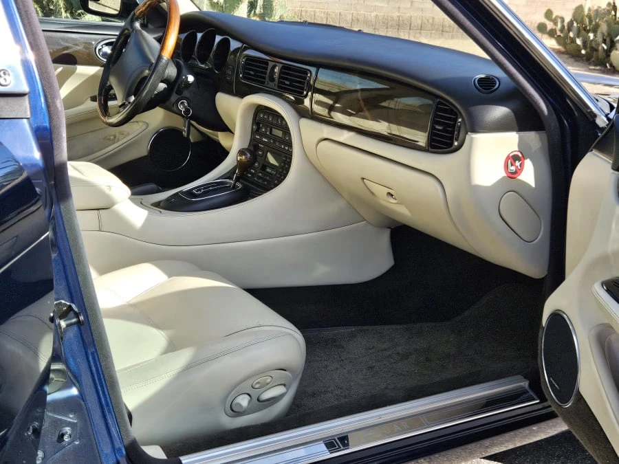 1998 Jaguar X308 XJR - Image 21 of 22