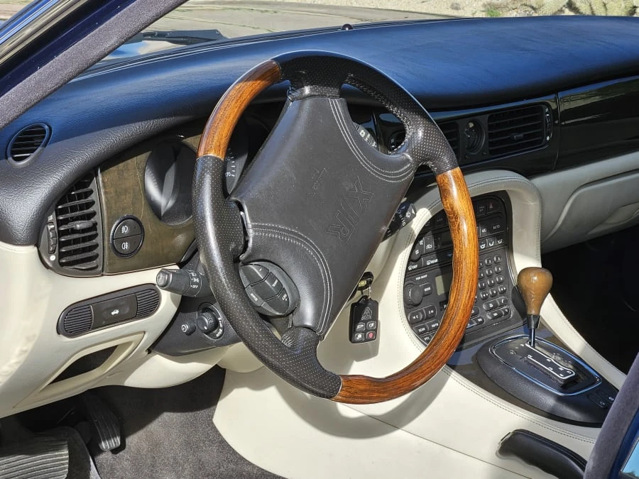 1998 Jaguar X308 XJR - Image 20 of 22