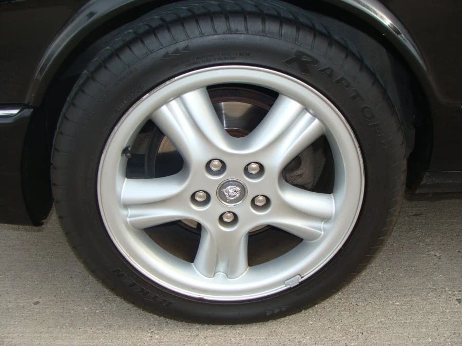 1998 Jaguar X308 XJR - Image 5 of 9