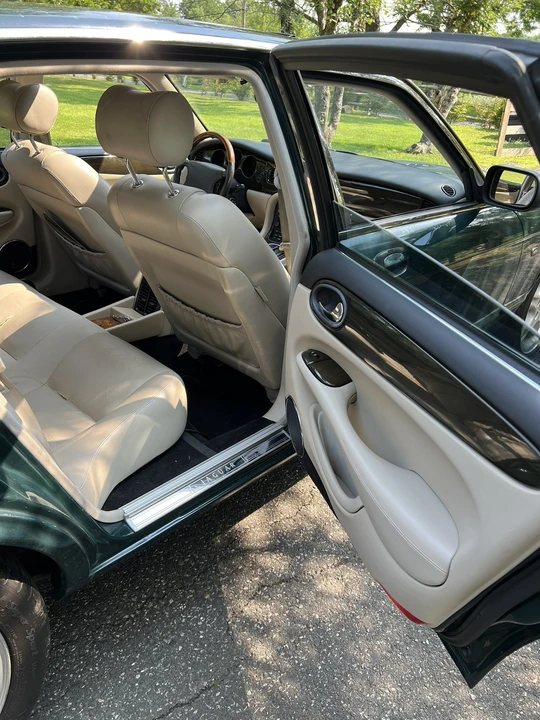 1998 Jaguar X308 XJR - Image 4 of 31