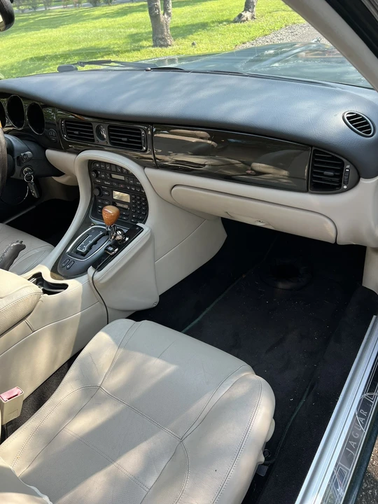 1998 Jaguar X308 XJR - Image 8 of 31