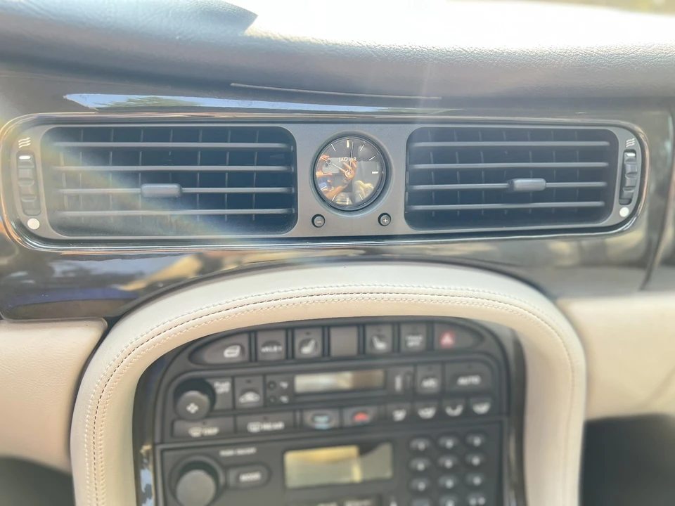 1998 Jaguar X308 XJR - Image 23 of 31