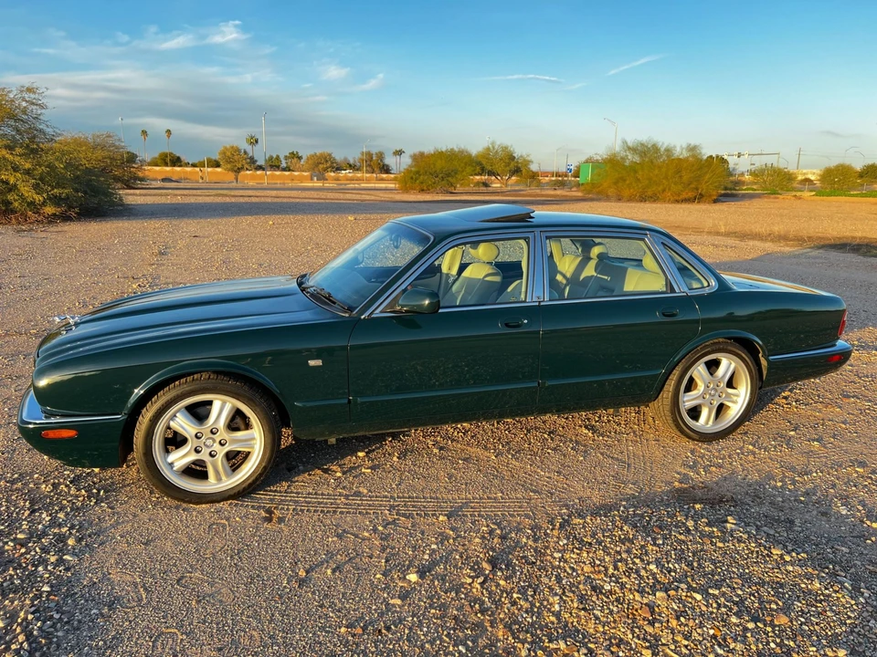 1998 Jaguar X308 XJR - Image 10 of 31