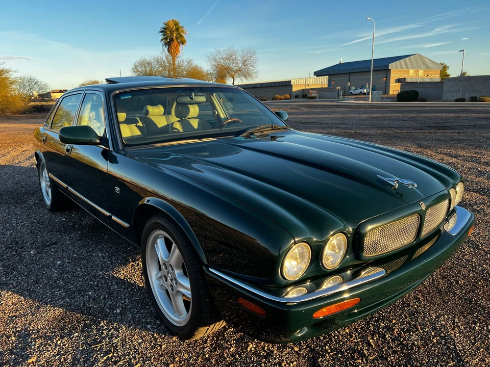 1998 Jaguar X308 XJR - Image 31 of 31