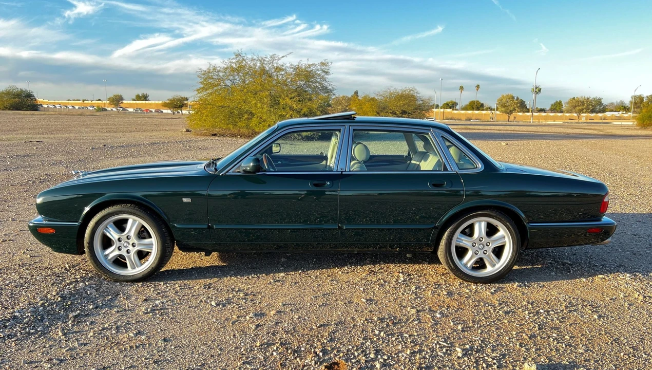 1998 Jaguar X308 XJR - Image 12 of 31