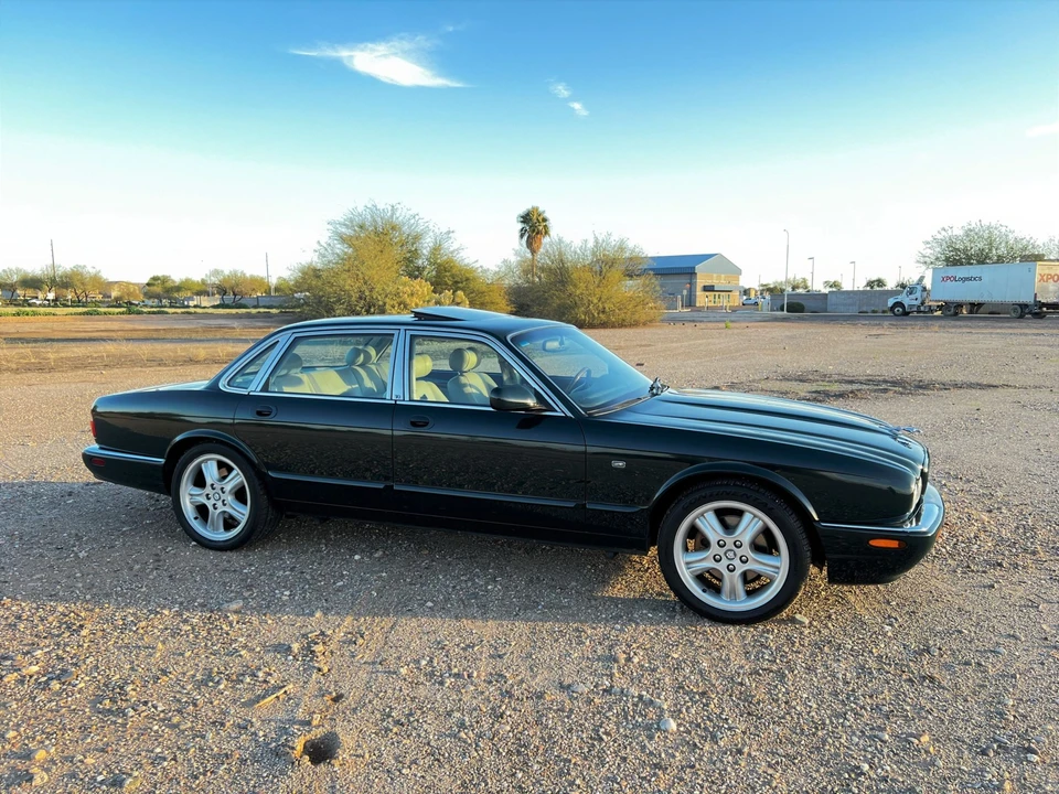 1998 Jaguar X308 XJR - Image 25 of 31