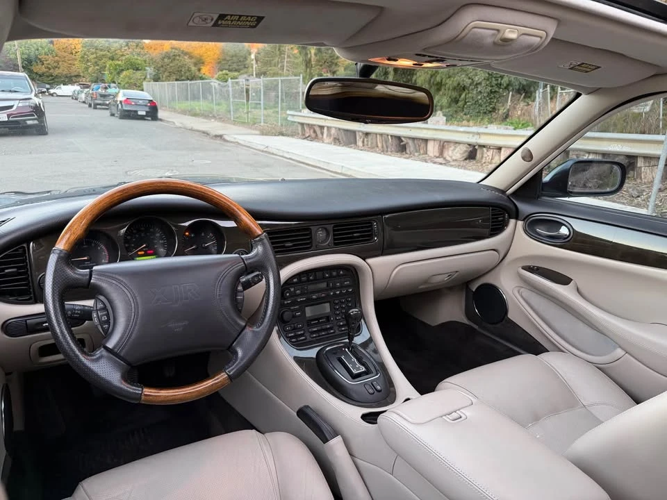1998 Jaguar X308 XJR - Image 11 of 17