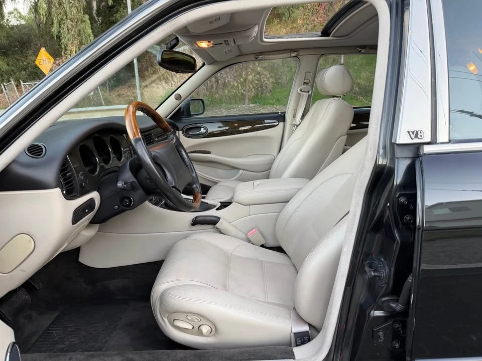 1998 Jaguar X308 XJR - Image 7 of 17