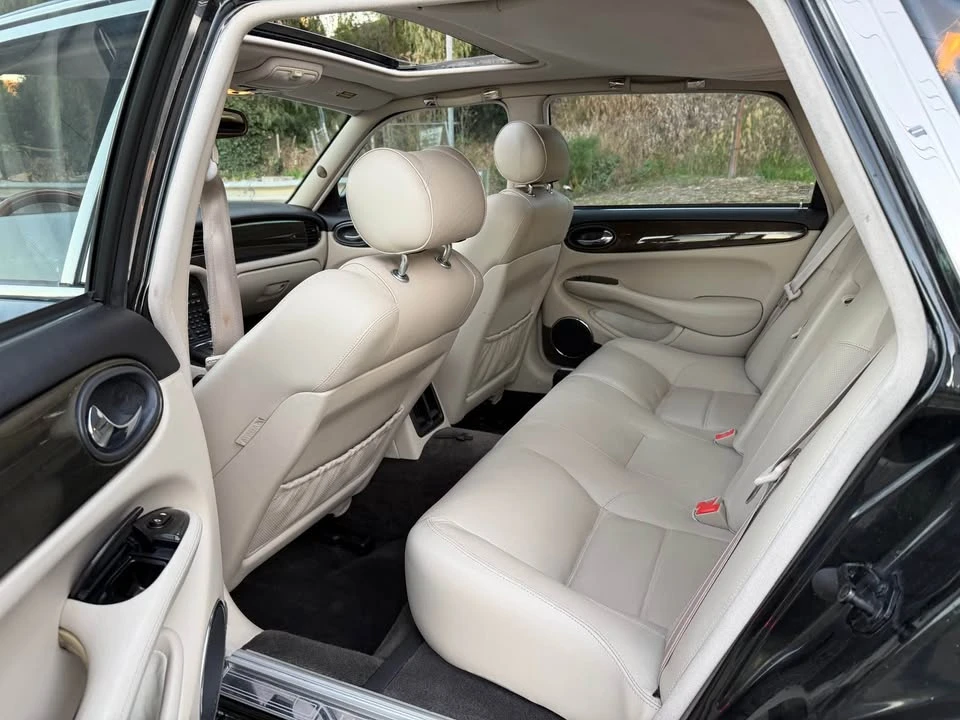 1998 Jaguar X308 XJR - Image 8 of 17