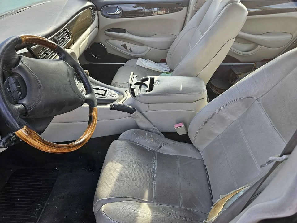 1998 Jaguar X308 XJR - Image 7 of 10