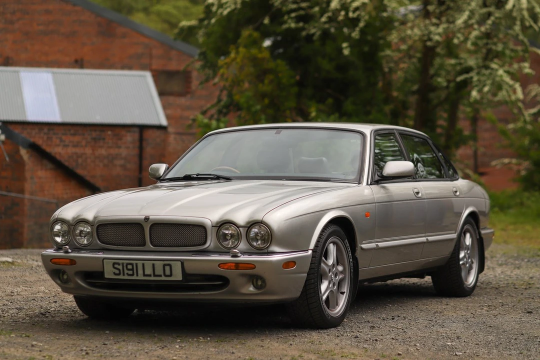 1998 Jaguar X308 XJR - Image 3 of 30