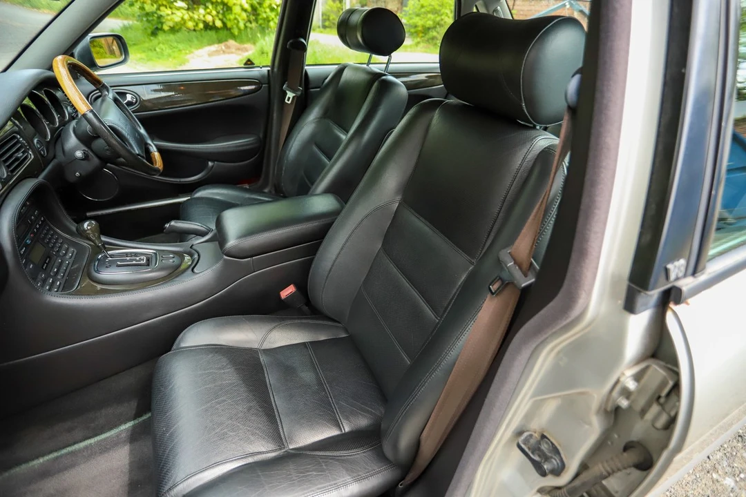 1998 Jaguar X308 XJR - Image 21 of 30