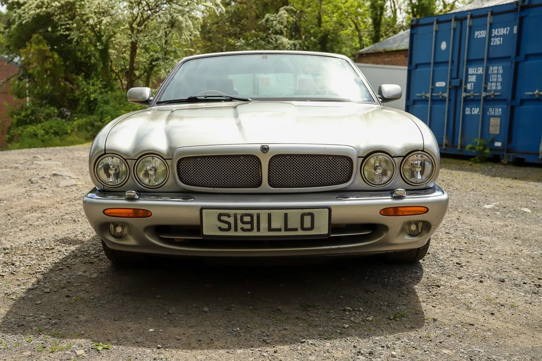 1998 Jaguar X308 XJR - Image 2 of 30