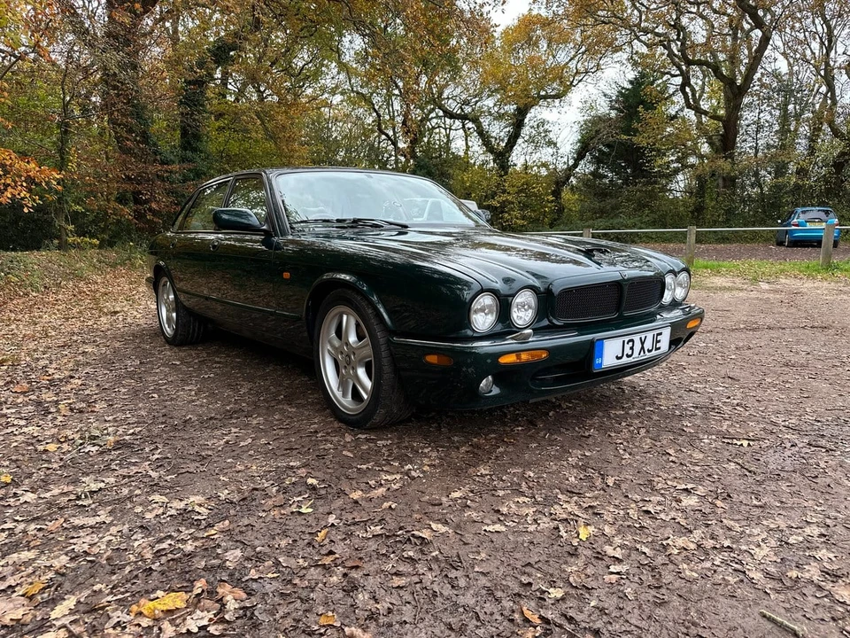 1998 Jaguar X308 XJR - Image 15 of 30