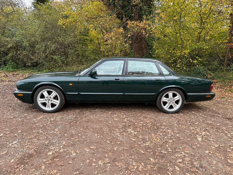 1998 Jaguar X308 XJR - Image 8 of 30