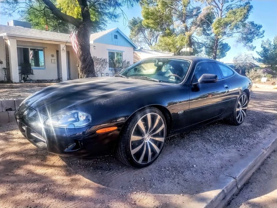 1998 Jaguar XJS - Image 2 of 4