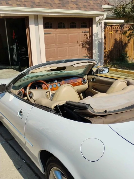 1998 Jaguar X100 XK8 - Image 5 of 9